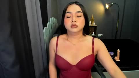 IM NEW HERE ITS ME GIA online show from July 29, 7:08 am