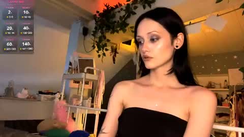 Ava online show from July 12, 4:21 pm
