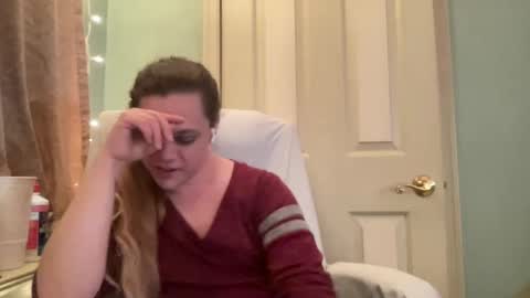 Snapshot of holly23hopefull chatting on January 2, 10:48 am Hollys Drive threw Side Of CB. online show from January 2, 10:48 am