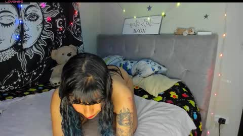 Snapshot of hollypurple chatting on September 21, 1:09 am Hades and Persefone online show from September 21, 1:09 am