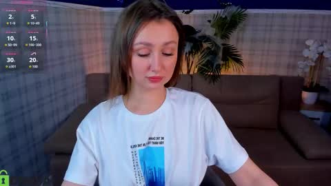 Holly online show from October 28, 8:48 am