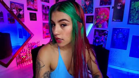 Snapshot of holyeva chatting on January 28, 12:15 am   online show from January 28, 12:15 am