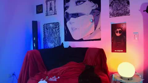   online show from February 7, 1:30 am