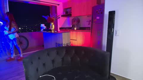 Snapshot of holyeva chatting on October 24, 12:33 am   online show from October 24, 12:33 am