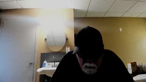 homealone426 online show from February 20, 2:19 pm