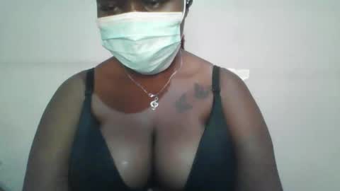 honey_beb online show from September 16, 7:22 am