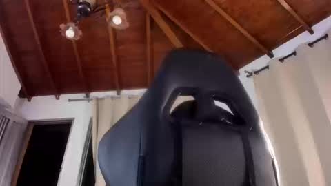 Snapshot of honey_sunshine7 chatting on September 17, 1:09 am Isabella online show from September 17, 1:09 am