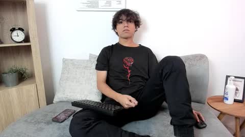 Snapshot of honeymoon_sariel chatting on October 12, 8:00 pm honeymoon_sariel online show from October 12, 8:00 pm