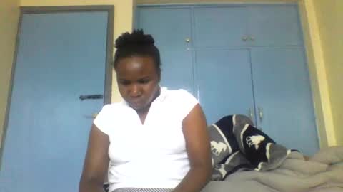 Honeymuny online show from November 9, 12:30 pm