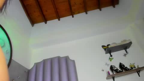 honnyy_23 online show from July 11, 10:46 pm