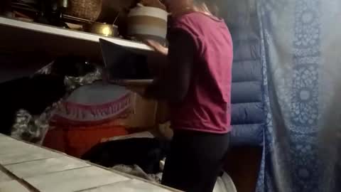 hoodoou online show from February 14, 3:20 am