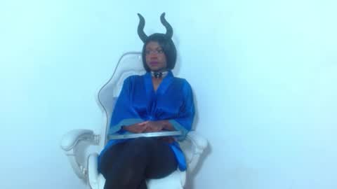 Emily online show from February 27, 9:13 am