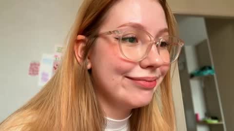 Audrey online show from April 21, 2:51 am