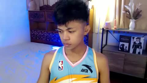 horny_joshxxx online show from May 13, 11:25 pm