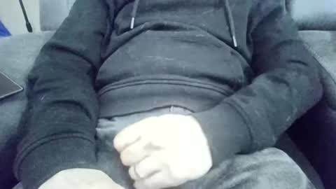 hornyguy73uk online show from January 12, 12:18 am