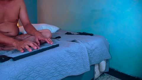 hornyshow1 online show from April 29, 5:51 pm