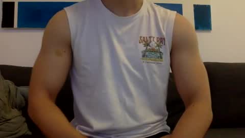 hornyspaniard93 online show from June 17, 3:17 pm
