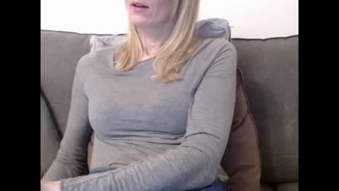 Hornyssima online show from January 16, 3:10 pm