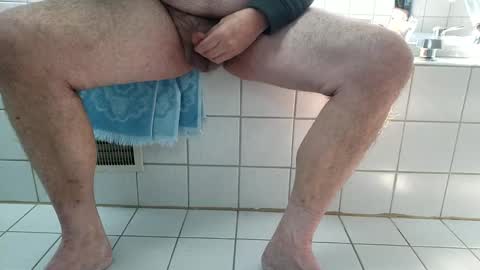 Snapshot of hornythumb chatting on December 6, 3:28 pm HornyThumb online show from December 6, 3:28 pm