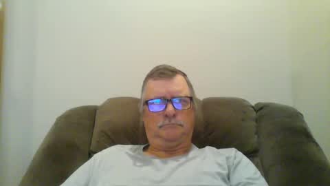 hot4tightholes online show from December 19, 3:19 pm