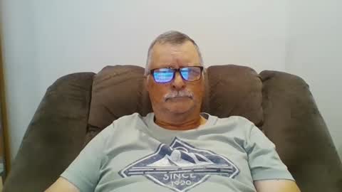 hot4tightholes online show from September 19, 1:15 pm