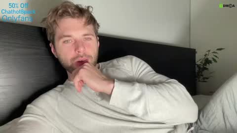 Edward aka Wolf online show from December 18, 8:47 pm