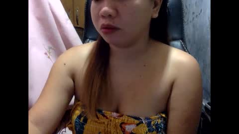 hot_april214 online show from April 3, 7:43 pm