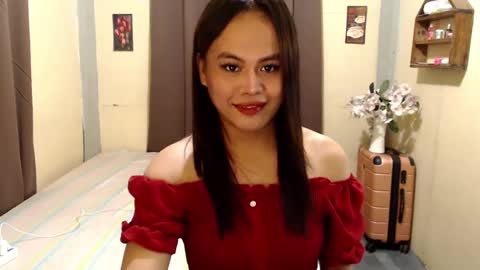 HANNA online show from December 8, 1:25 pm