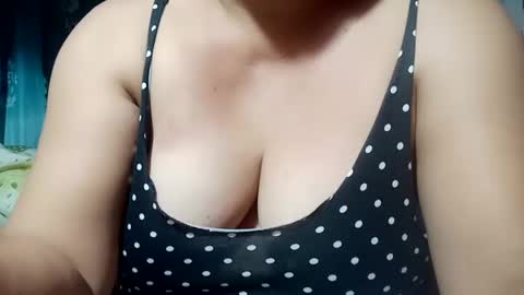 hot_boobs21 online show from November 25, 11:20 am