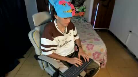 hot bunny online show from November 2, 3:06 am