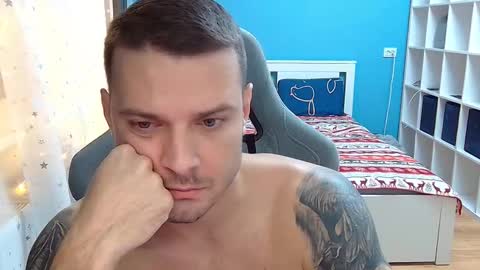 hot_cap_77 online show from December 19, 6:36 pm