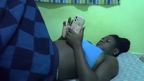 hot_girlly online show from March 29, 8:38 am