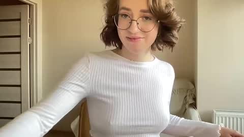 Lina online show from January 2, 11:09 am