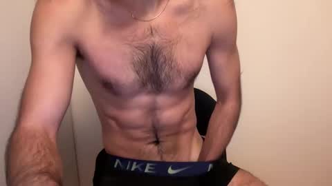 hot_men_athlete online show from January 6, 9:02 am