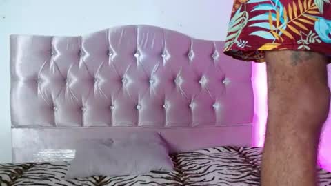 hot_people1 online show from July 12, 2:53 pm