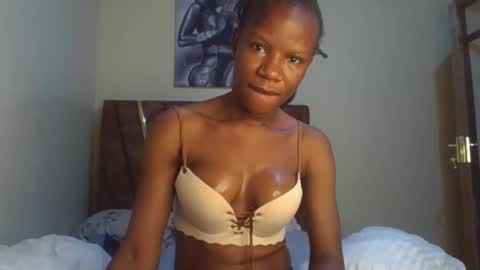 hot petite100 online show from May 5, 8:31 am