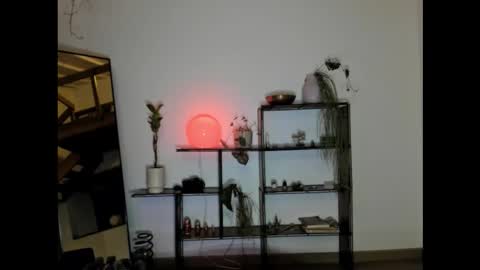 Hot Pictorica online show from December 17, 2:18 am