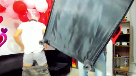 Vanesa Oliver and Andrew online show from February 14, 10:49 am