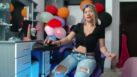 hot sexy bunny online show from February 20, 8:33 pm