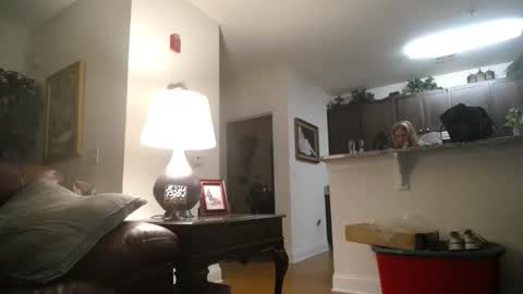 hotblondemilf1962 online show from November 30, 9:49 am