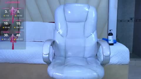 hotboy21_ online show from September 12, 5:20 am