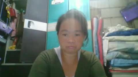 hotchicks4uxx online show from March 15, 12:59 am