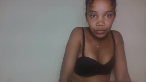 hotfelicia online show from May 7, 4:24 pm