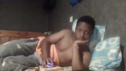 hotguyy001 online show from February 22, 1:55 am