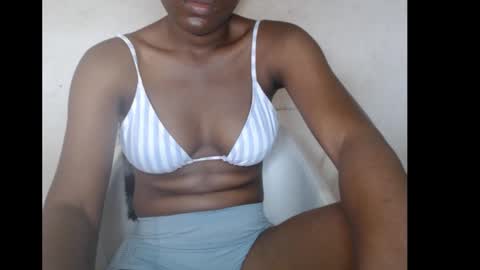 hotjessie0 online show from November 19, 8:02 am