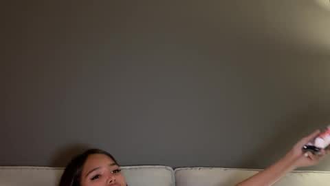 Jessica Ortega online show from February 25, 8:45 pm