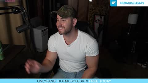 hotmuscles6t9 online show from October 19, 12:48 am