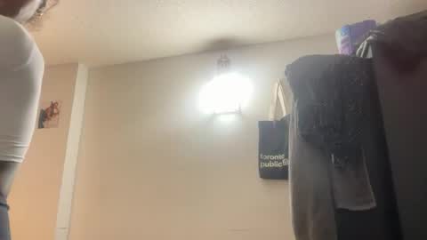 hotnesssbitchhh online show from August 10, 3:11 am