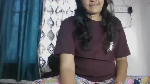 lola online show from September 22, 5:33 am