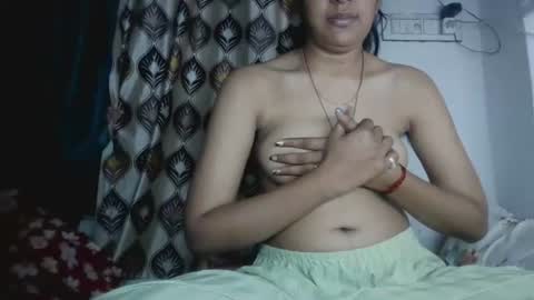 lola online show from February 11, 2:54 pm